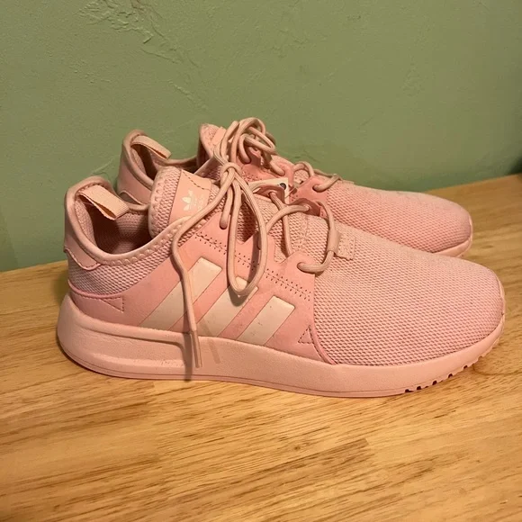 NWT Adidas Big Kids Sneakers - Picture 1 of 4